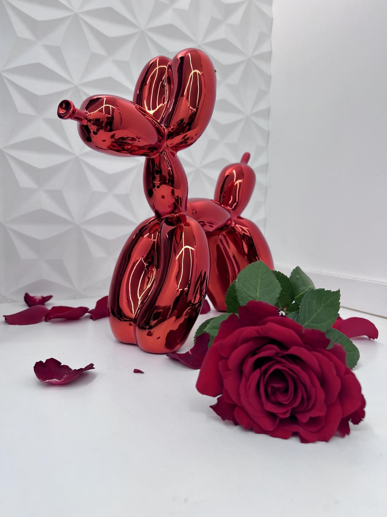 Jeff Koons Inspired Balloon Dog Sculptures